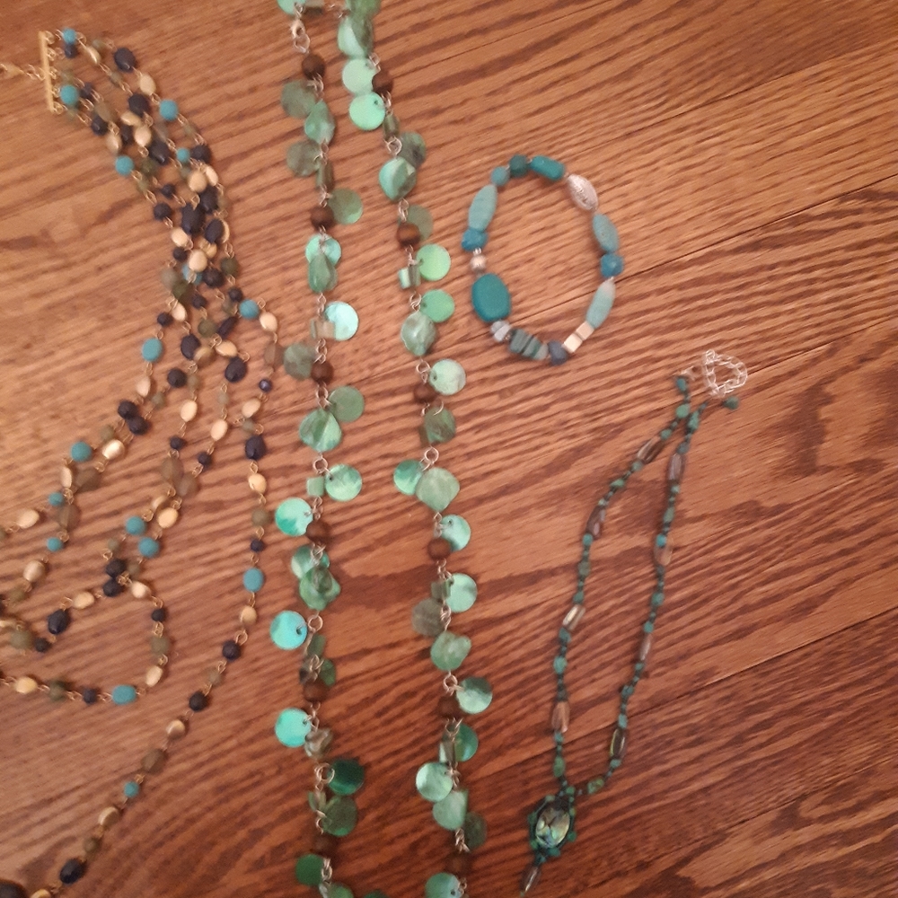 Jewelry bundle - Picture 3 of 4